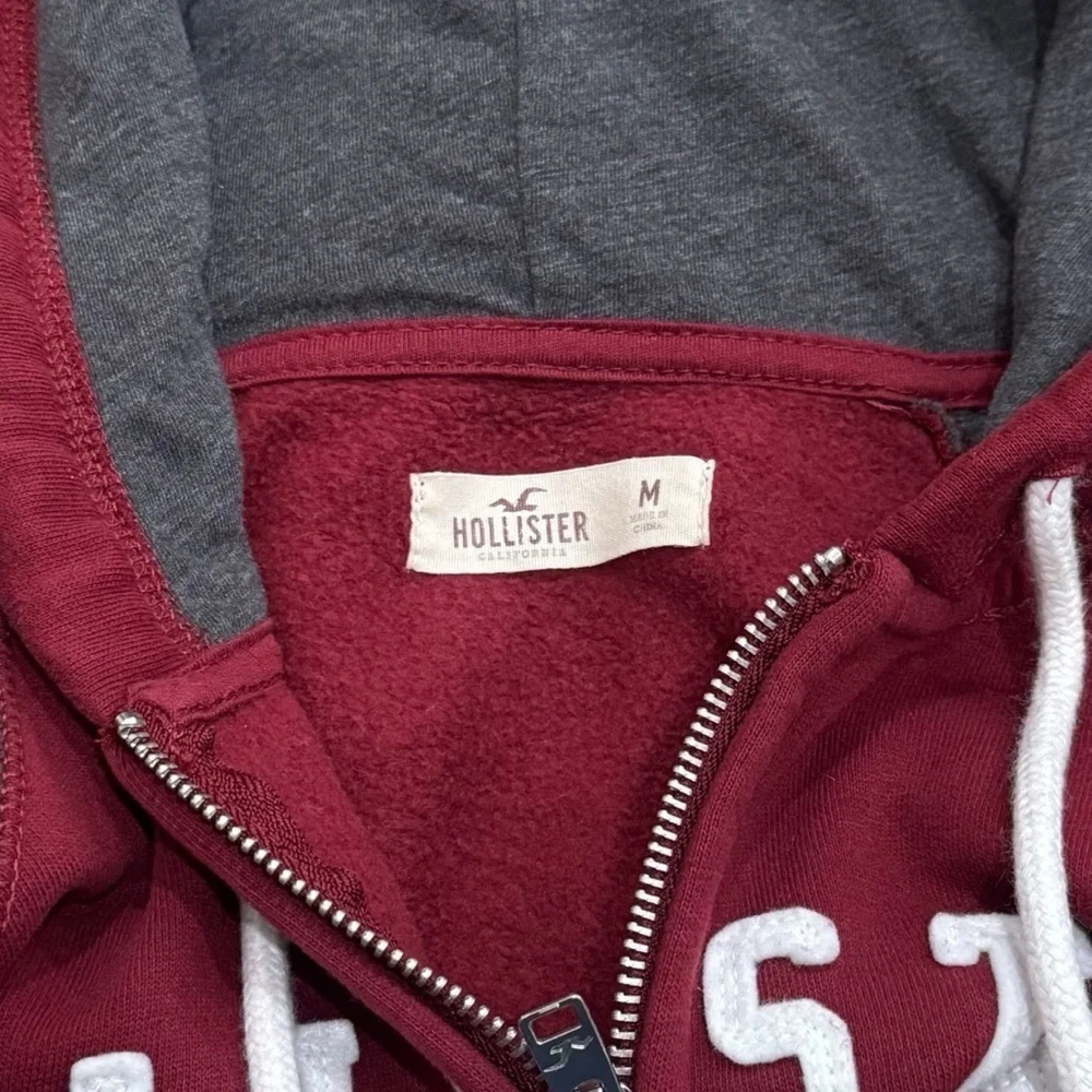 Hollister Y2K Spellout Zipper Hooded‎ Jacket Academia College Size M